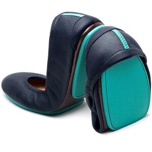 Gently worn Tieks Leather Ballet Luxury Flat Shoes In  California Blue Size 8